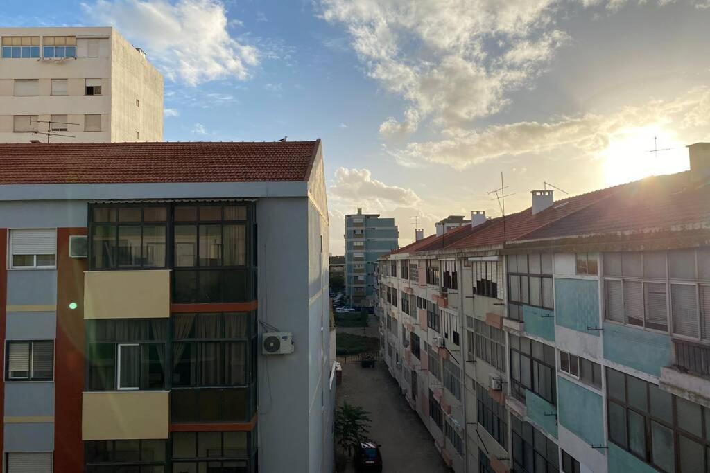 Barreiro Central Apartment Exteriör bild